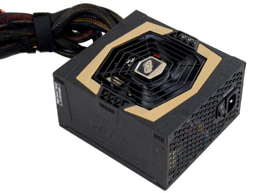 FSP Aurum 750W 80+ Gold Modulär