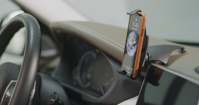 Unisynk Dashboard Holder Charger
