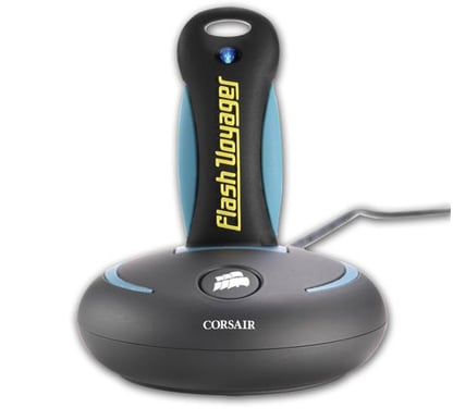 Corsair Flash Voyager Port