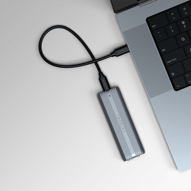 Satechi extern diskkabinett för M.2 NVMe SSDs eller M.2 SATA SSDs