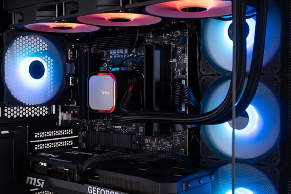 Inet System G50 R5/5070 Ti - Powered By MSI