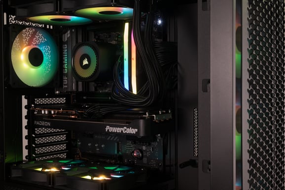 Inet System G70 R7X3D/9070 XT