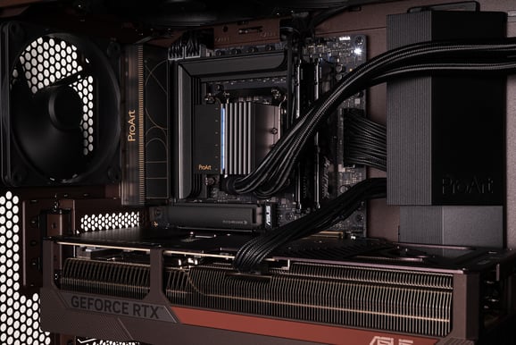 Inet System G70 R7X3D/5080 - Powered By Asus