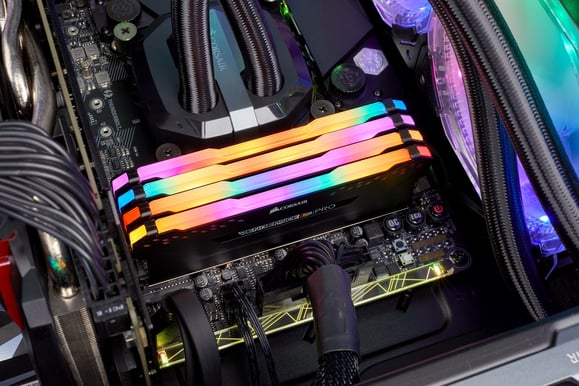 Corsair 16GB 2666MHz Vengeance RGB PRO + Light Enhancement Kit