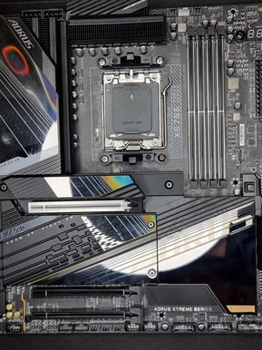 Gigabyte X670E Aorus Xtreme