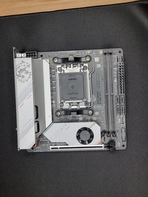 MSI MPG B650I Edge WIFI