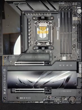 ASUS ROG Crosshair X870E Hero