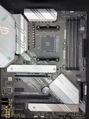 ASUS ROG Strix B550-A Gaming