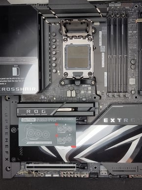 ASUS ROG Crosshair X870E Extreme