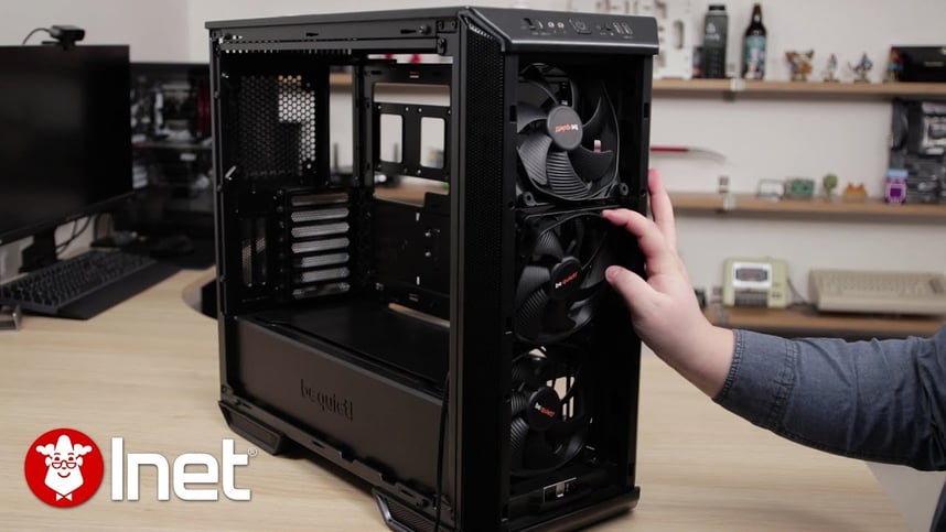 Dark Base 700